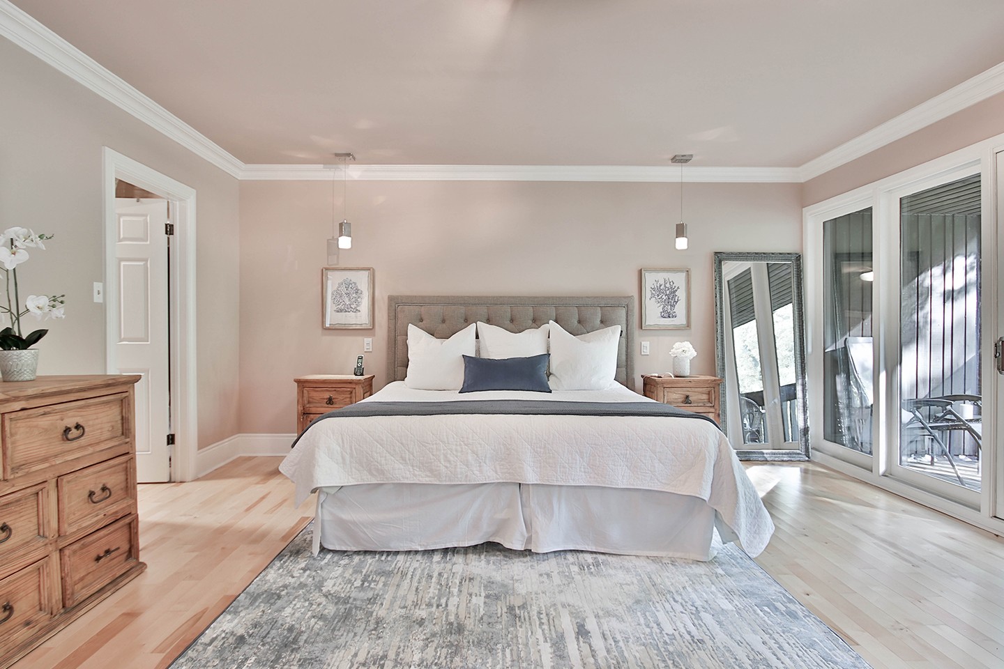 10 Romantic Bedroom Decor Ideas for Couples